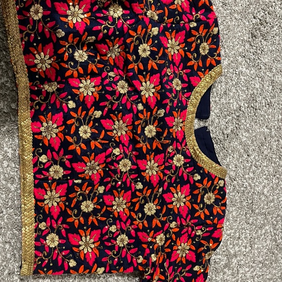 Indian dress/ lengha - Picture 3 of 4